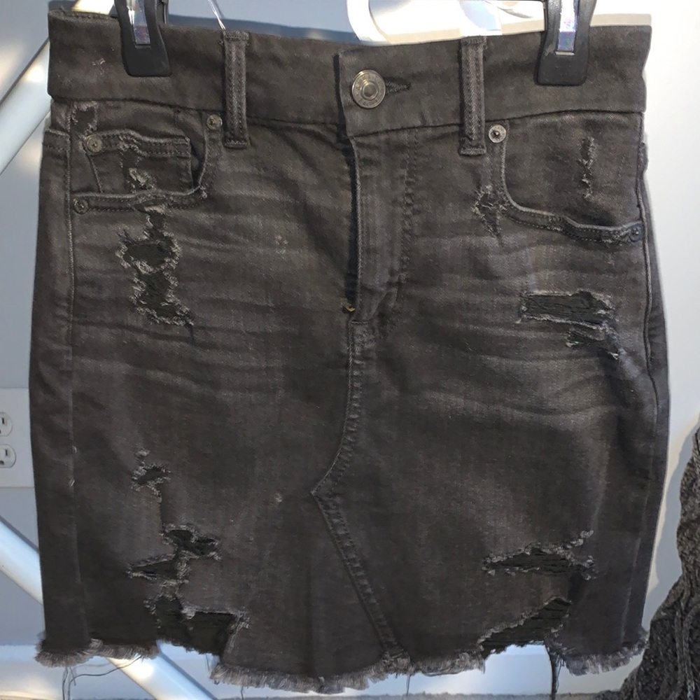 American Eagle distressed denim skirt